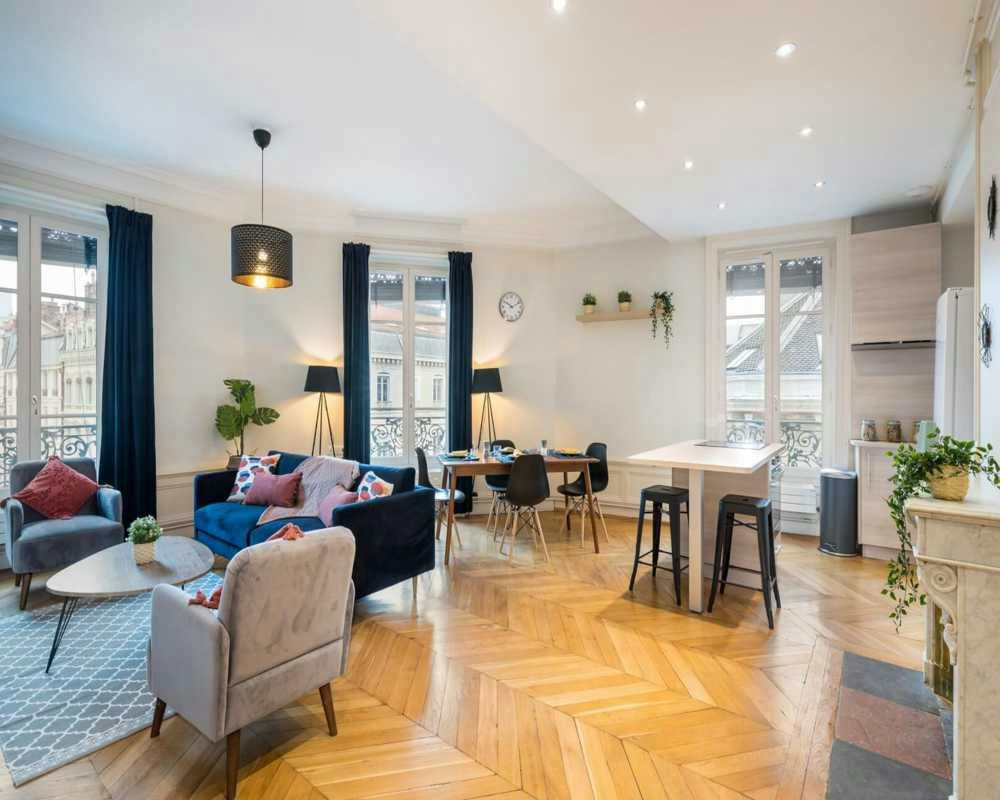 Private room for rent on Rue de la République, Lyon - Vue 5