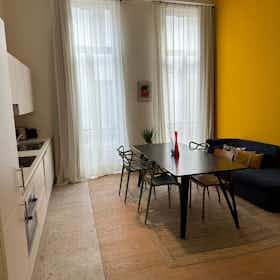 Lägenhet att hyra för 1 500 € i månaden i Gent, Boeksteeg
