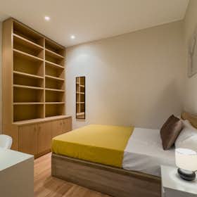 Private room for rent for €620 per month in Barcelona, Carrer de Bertran