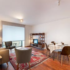 Wohnung for rent for 1.390 € per month in Vila Nova de Gaia, Rua Barão Corvo