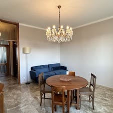 Apartment for rent for €1,600 per month in Novate Milanese, Via della Resistenza