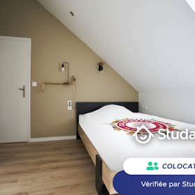 Private room for rent for €460 per month in Amiens, Boulevard de Beauvillé