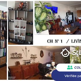 Private room for rent for €410 per month in Dijon, Boulevard Anthelme et Edna Trimolet