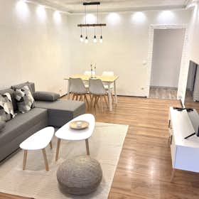 Apartment for rent for €1,990 per month in Berlin, Soldiner Straße