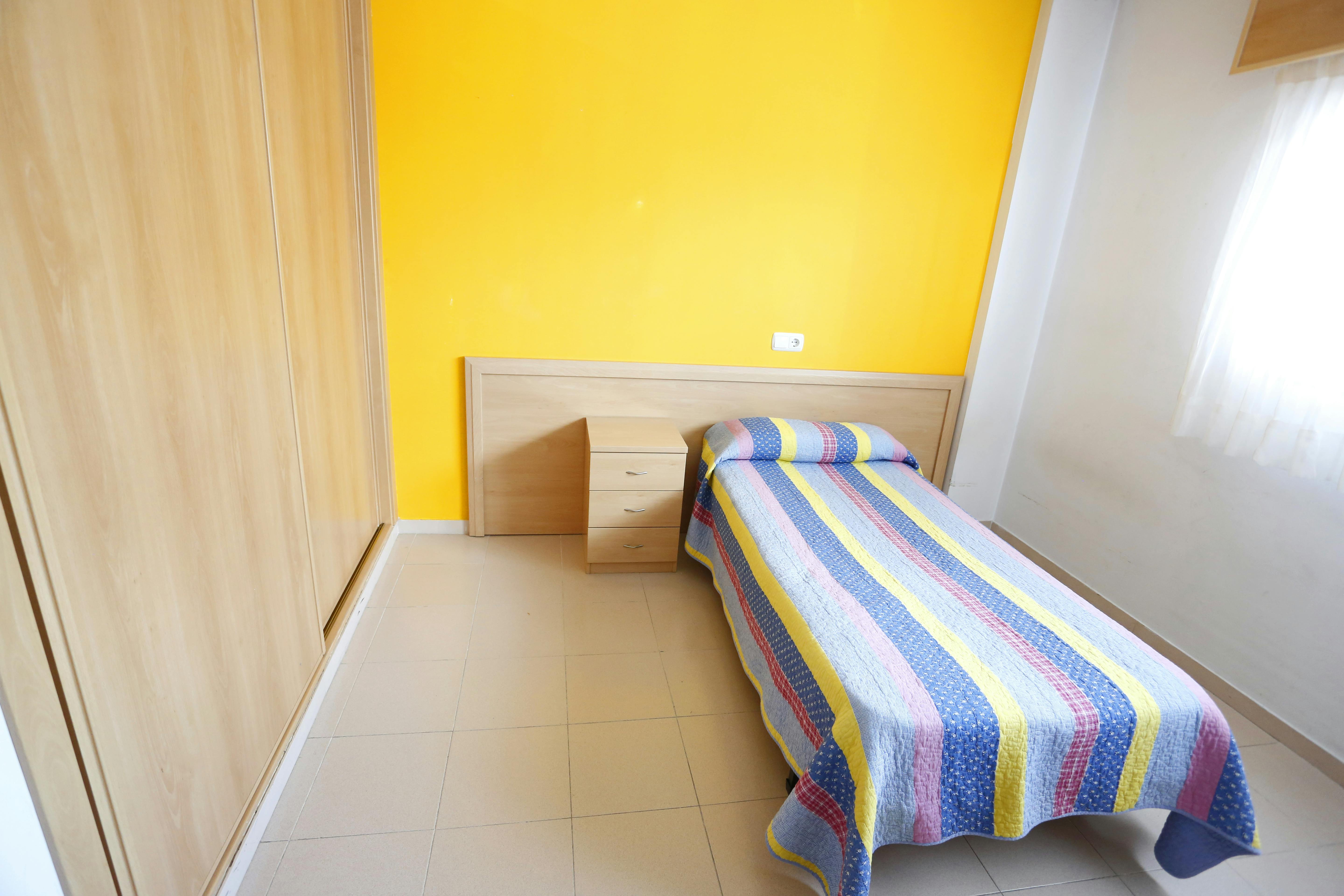 Immeuble à louer pour 961 €/mois à Lugo, Rúa Alfonso X O Sabio