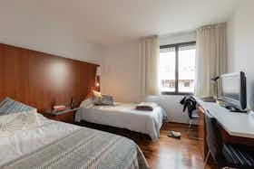 Mehrbettzimmer zu mieten für 614 € pro Monat in Pamplona, Calle de Iturrama