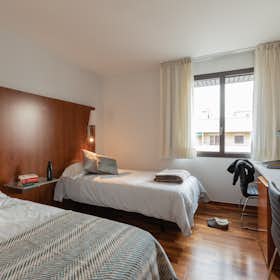 Mehrbettzimmer zu mieten für 646 € pro Monat in Pamplona, Calle de Iturrama