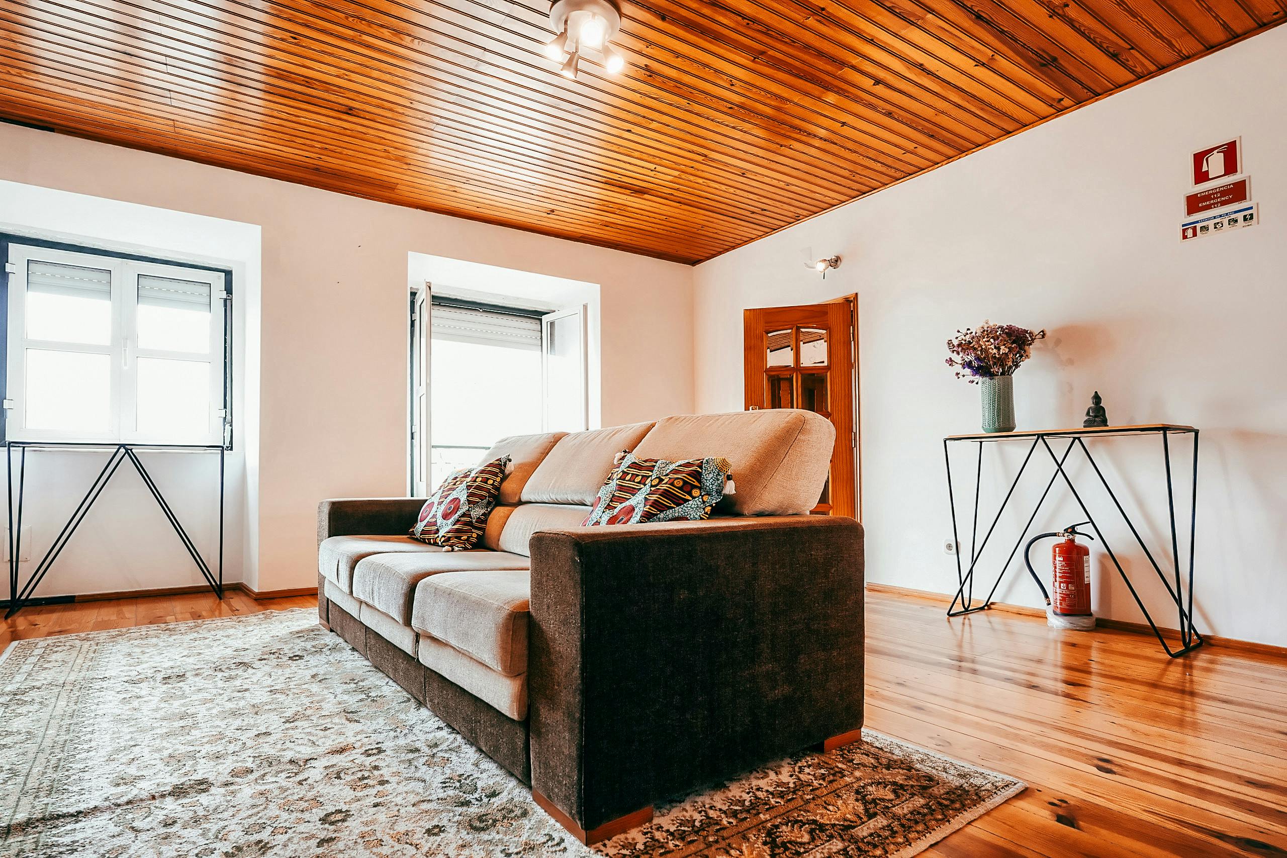 Apartment for rent for €2,321 per month in Lisbon, Rua da Cruz de Santa Apolónia