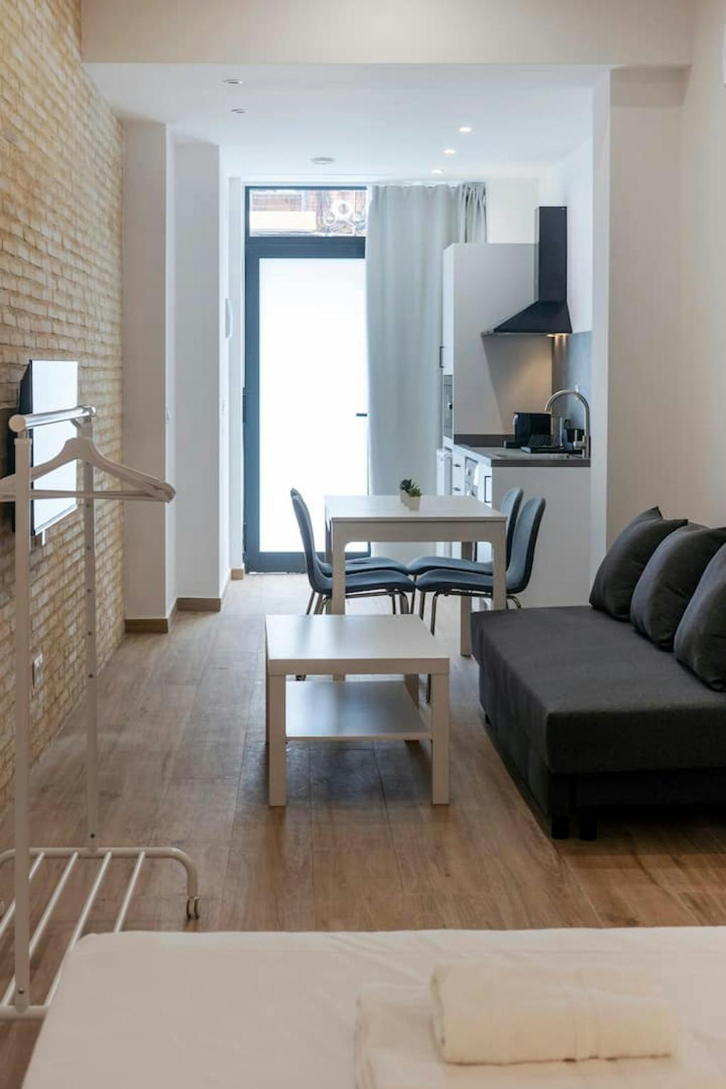 Carrer Fray Pedro Ponce de León, Valencia preview