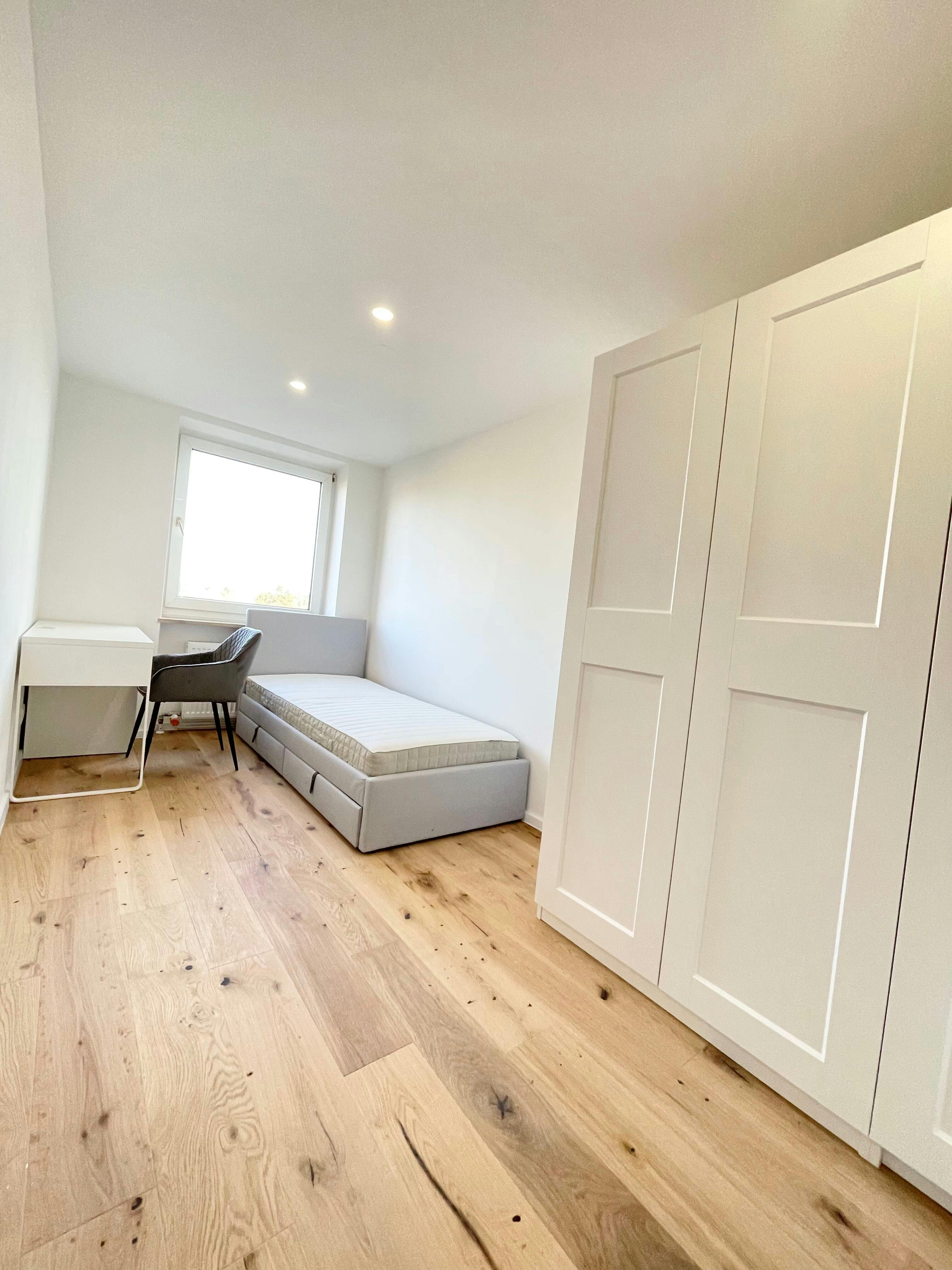 Cameră privată de închiriat pentru 695 EUR pe lună în Munich, Forstenrieder Allee