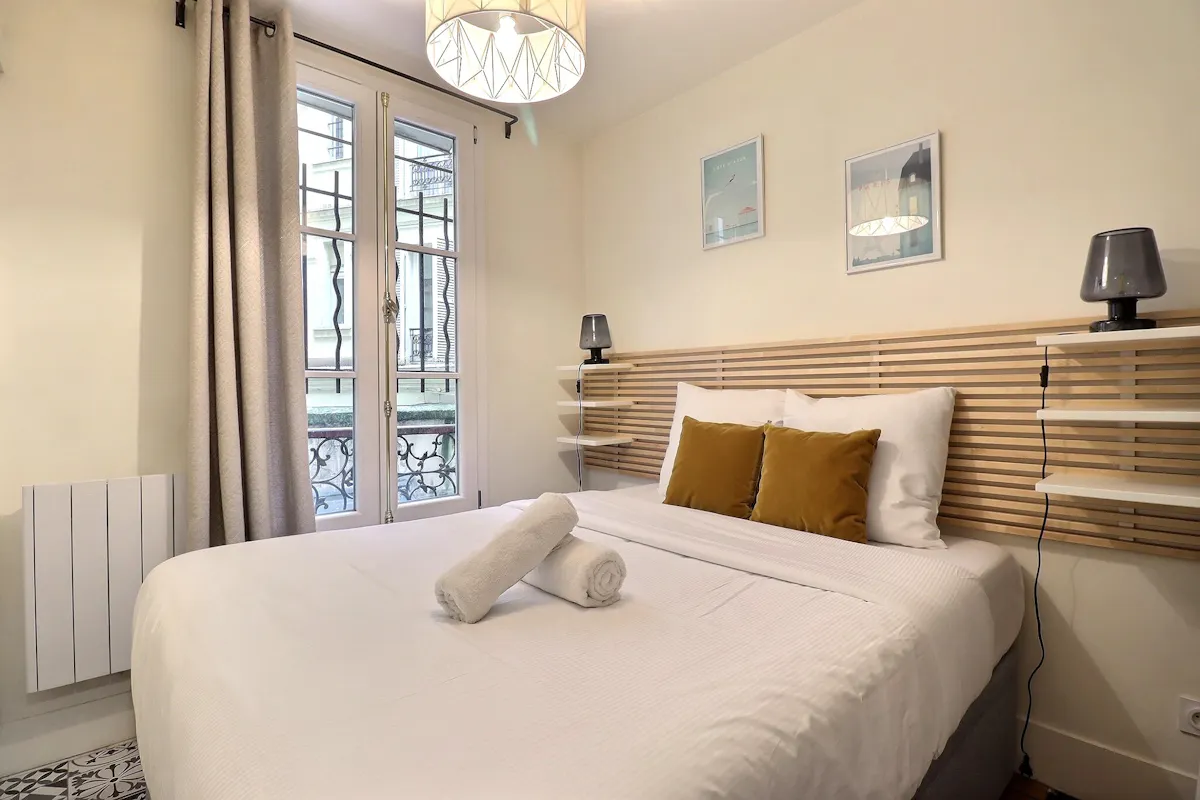 1-Bedroom Apartment in Rue de Saussure, Paris (1460290) ROOM
