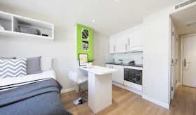 Studio for rent for £1,665 per month in London, Leman Street