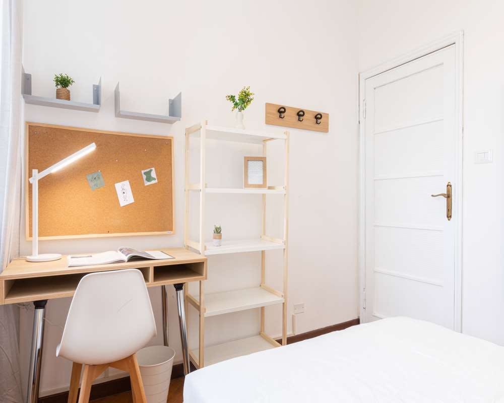 Via Giulio Ceradini, Milan