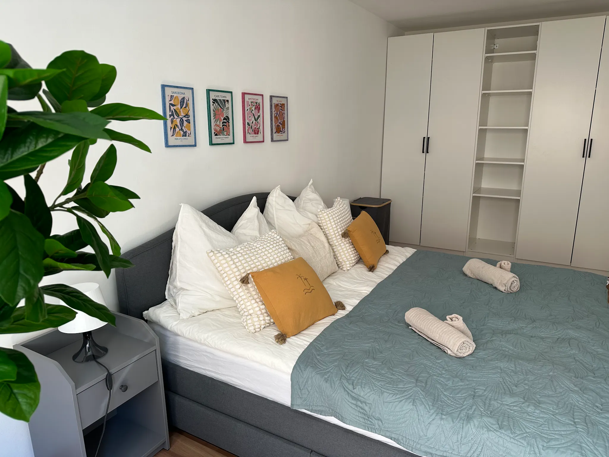 2-Bedroom Apartment in Beatrixgasse, Vienna 1