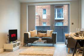 Apartamento para alugar por £ 2.750 por mês em Slough, Petersfield Avenue