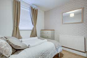 公寓 正在以 £2,498 的月租出租，其位于 Gillingham, Balmoral Road