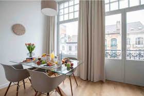 公寓 正在以 €1,902 的月租出租，其位于 Uccle, Avenue Winston Churchill