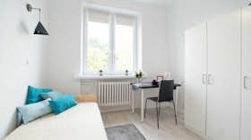 Private room for rent for PLN 997 per month in Łódź, ulica Źródłowa