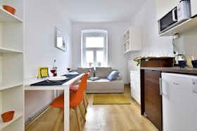 单间公寓 正在以 PLN 1,500 的月租出租，其位于 Łódź, ulica Edwarda Abramowskiego