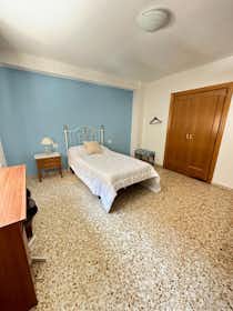 Quarto privado para alugar por € 320 por mês em Albacete, Calle Luis Badía