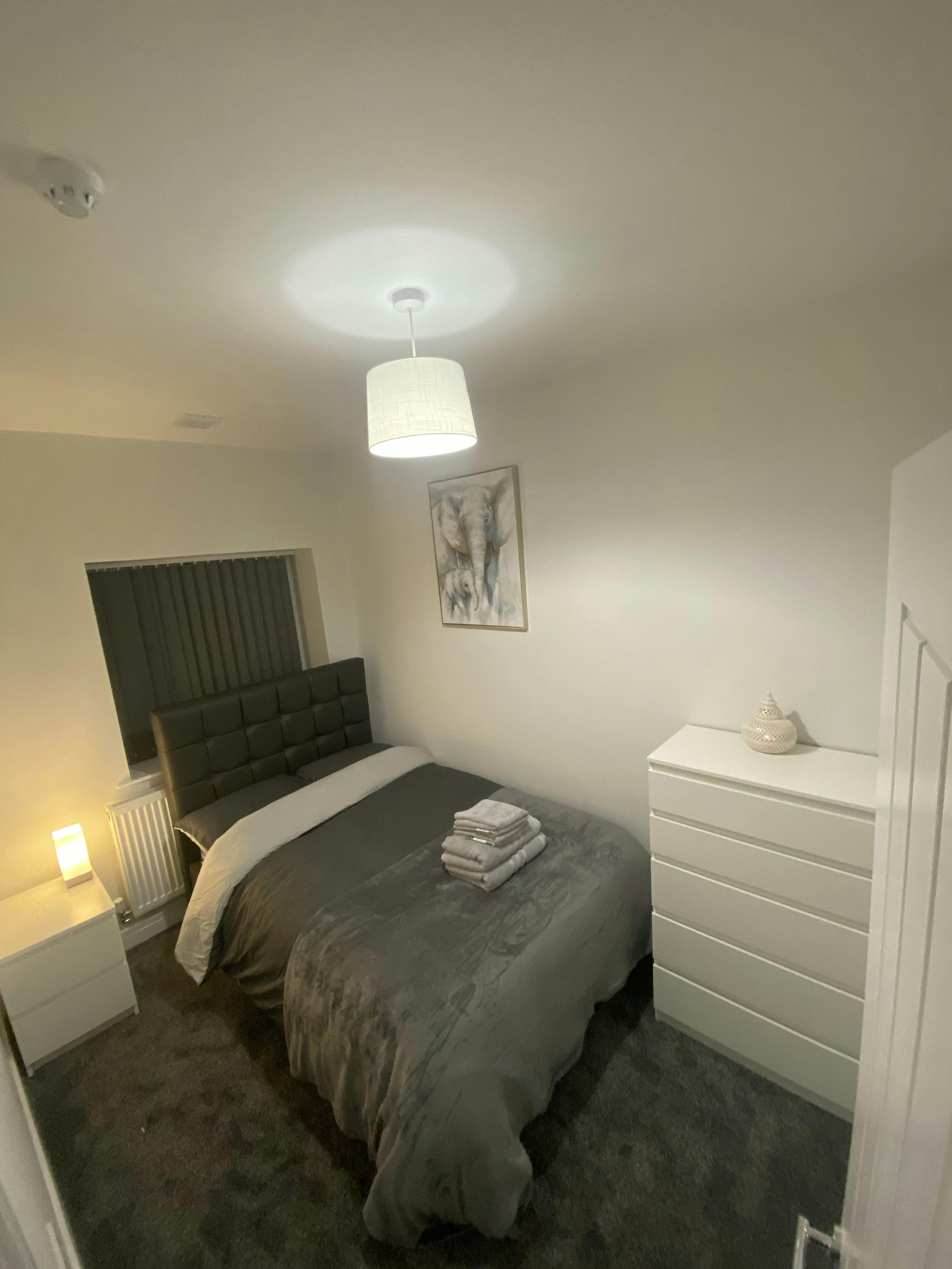 Immeuble à louer pour 9 110 €/mois à Bolton, Hanover Street