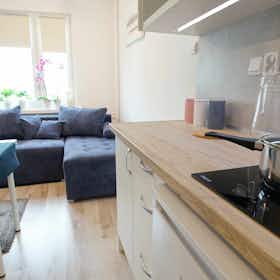 单间公寓 正在以 PLN 1,499 的月租出租，其位于 Łódź, ulica Tramwajowa