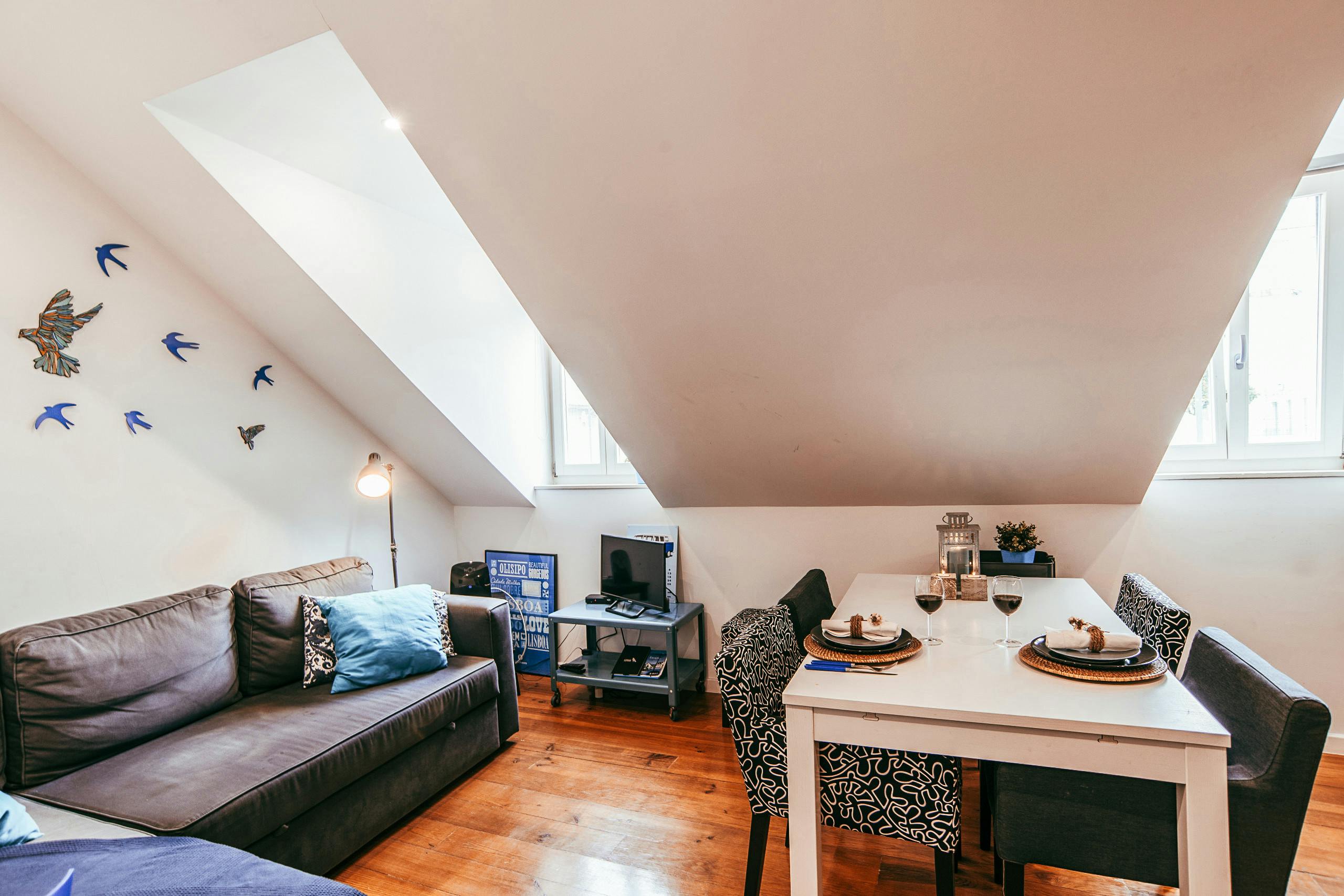 Apartment for rent for €2,489 per month in Lisbon, Rua do Passadiço