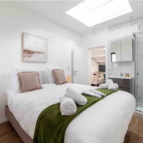 Appartamento in affitto a 1.700 € al mese a Brussels, Rue de l'Enseignement