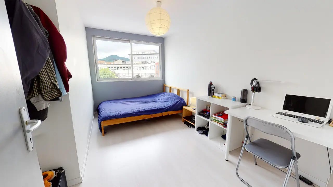 Private room in Rue Philippe Lebon, Clermont-Ferrand (1461314) room image 2