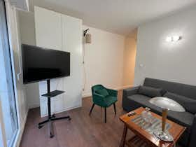 Apartamento para alugar por € 1.590 por mês em Neuilly-sur-Seine, Rue Delabordère