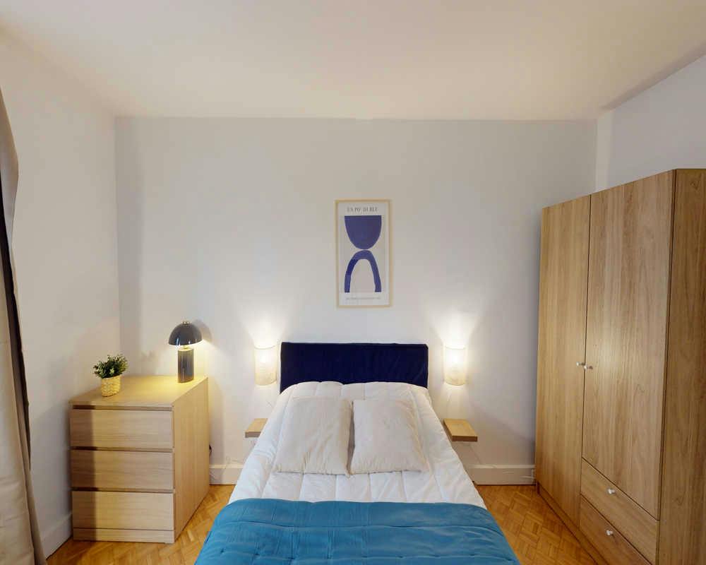 Private room in Rue Lecourbe, Paris (1461499) room image 1
