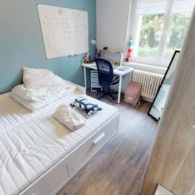 WG-Zimmer zu mieten für 450 € pro Monat in Mulhouse, Rue de Guebwiller