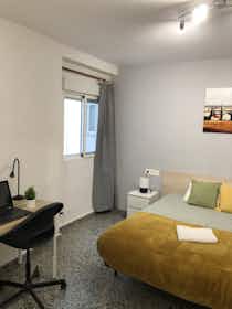 Спільна кімната за оренду для 420 EUR на місяць у Burjassot, Carretera de Llíria