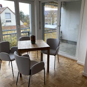 Wohnung for rent for 1.700 € per month in Gerbrunn, Elsa-Brandström-Straße