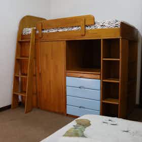 Habitación privada en alquiler por 400 € al mes en Santa Maria da Feira, Rua do Salgueiro