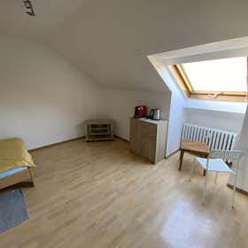 Studio for rent for €545 per month in Gerbrunn, Otto-Hahn-Straße