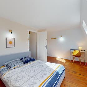 Отдельная комната сдается в аренду за 415 € в месяц в Croix, Rue de la Pannerie