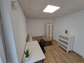 Спільна кімната за оренду для 430 EUR на місяць у Valencia, Calle La Macarena