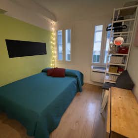 Studio for rent for 790 € per month in Florence, Via Santa Reparata