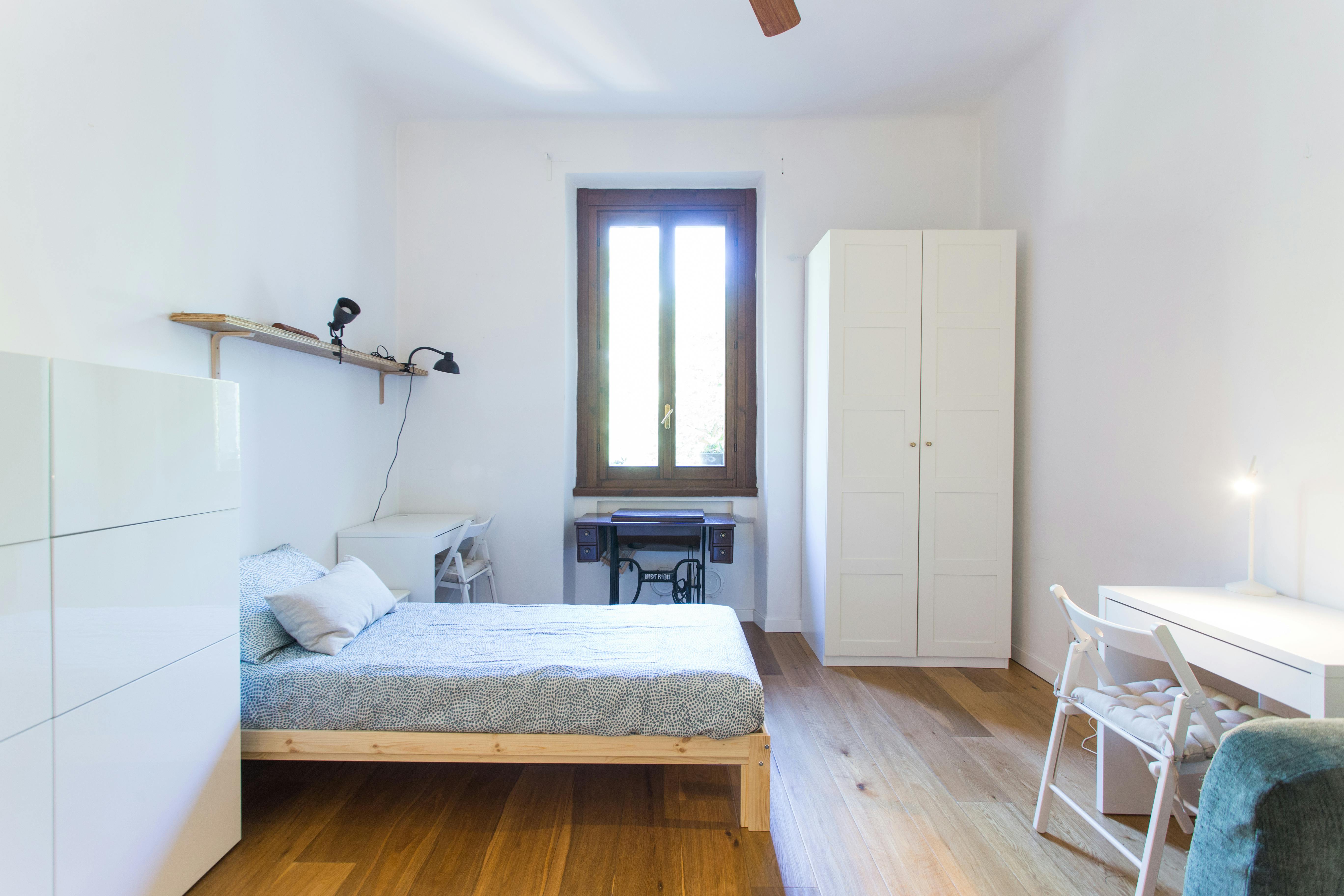 Double room Milan, 1 bed, 22m² — photo 1