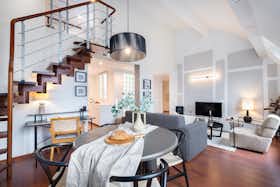 Apartment for rent for €2,649 per month in Paris, Avenue des Gobelins