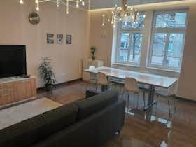 Stanza condivisa in affitto a 350 € al mese a Ljubljana, Miklošičeva cesta