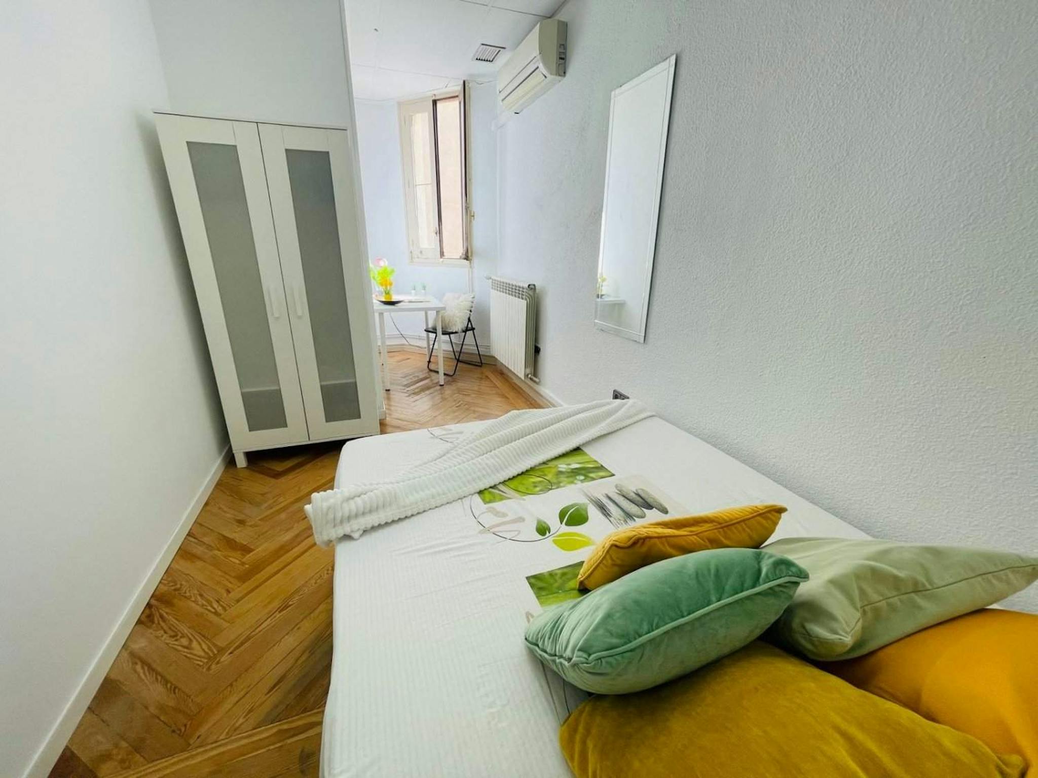 Calle de Alberto Aguilera, Madrid preview