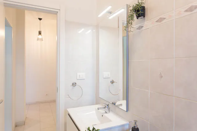 Shared room in Via Palmi, Milan (1462681) room image 30