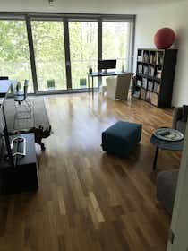 Apartamento en alquiler por 1500 € al mes en Maribor, Razlagova ulica