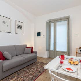 Apartment for rent for €1,450 per month in Turin, Via Saluzzo