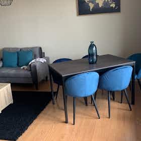 Apartment for rent for €420 per month in Le Mans, Avenue Bollée