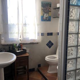 WG-Zimmer zu mieten für 450 € pro Monat in San Secondo Parmense, Strada del Pizzo