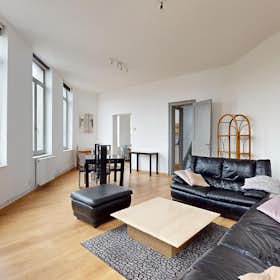 公寓 for rent for €830 per month in Tourcoing, Rue Victor Hugo