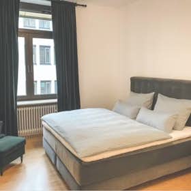 Private room for rent for €1,100 per month in Frankfurt am Main, Hochstraße